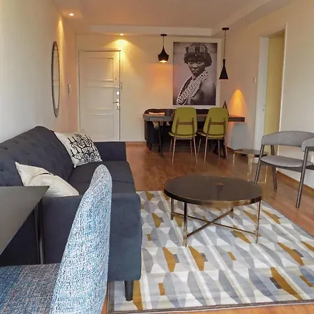 דירה 3b Seafront Retro Apt Olympic Beach לימסול