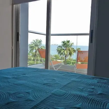 3b Seafront Retro Apt Olympic Beach Apartman