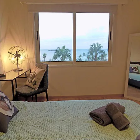 3b Seafront Retro Apt Olympic Beach Appartement *