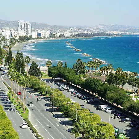 3b Seafront Retro Apt Olympic Beach *