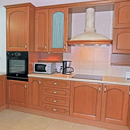 3b Seafront Retro Apt Olympic Beach * Limassol